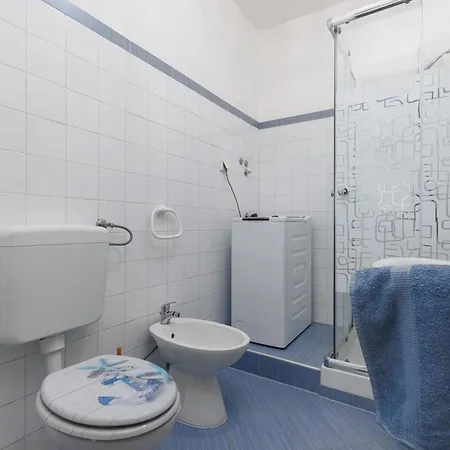 Karmen Apartment Porec